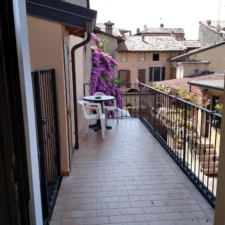 Apartment Il Giardino Di Laura Toscolano Maderno